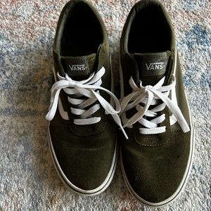 Women’s Vans size 10